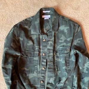 Men’s urban outfitters Camo jacket shirt